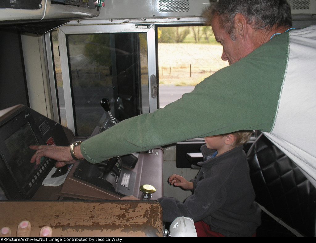 Four-year-old me gets a cab tour of an SD9043MAC